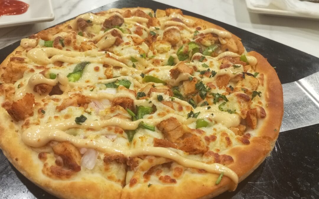 Crust Pizza: A Fast Food Haven in Gujranwala
